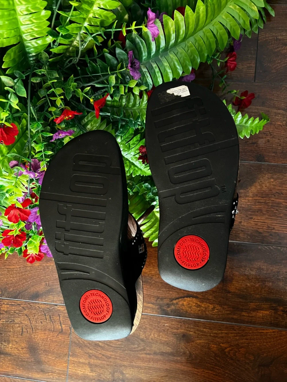 Fitflop Black Studded Thong Sandals - Size 6 - Picture 9 of 11